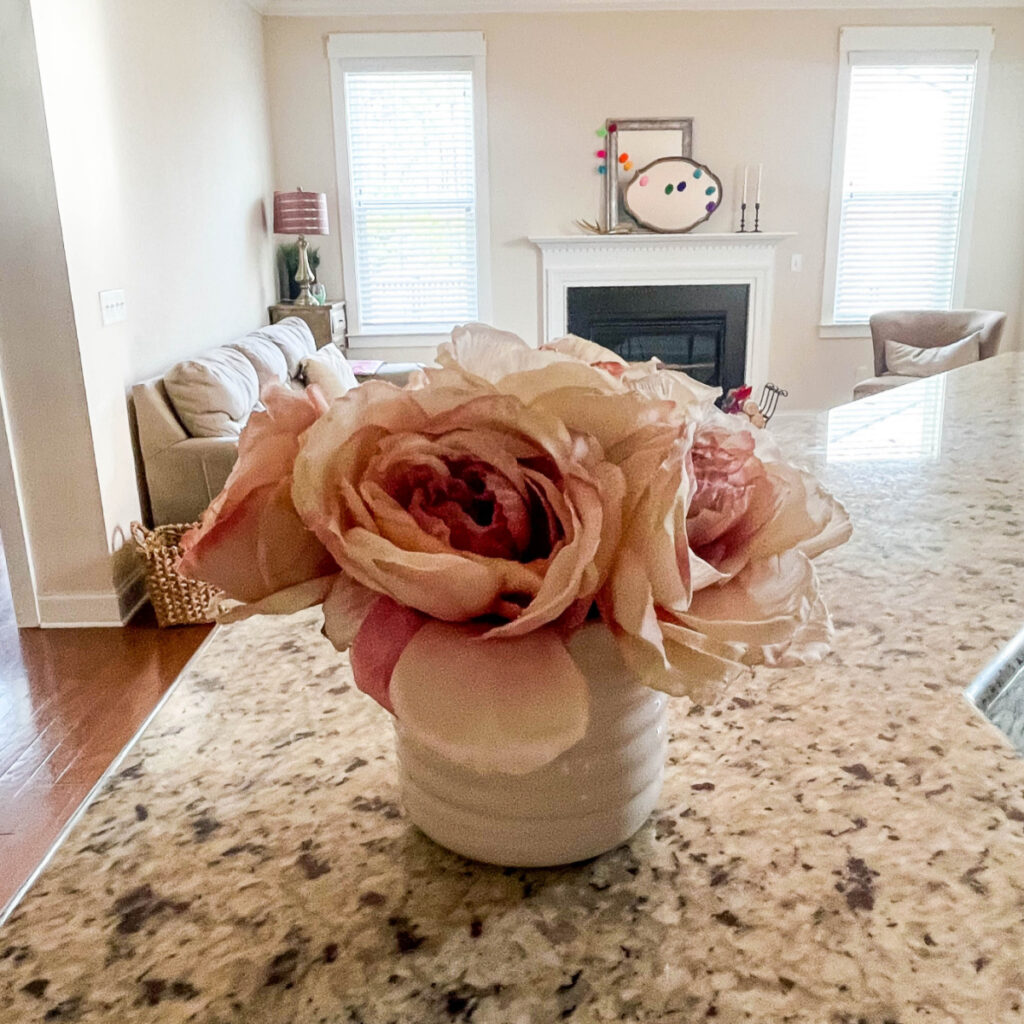 Valentine's Décor - athomewithzan.com