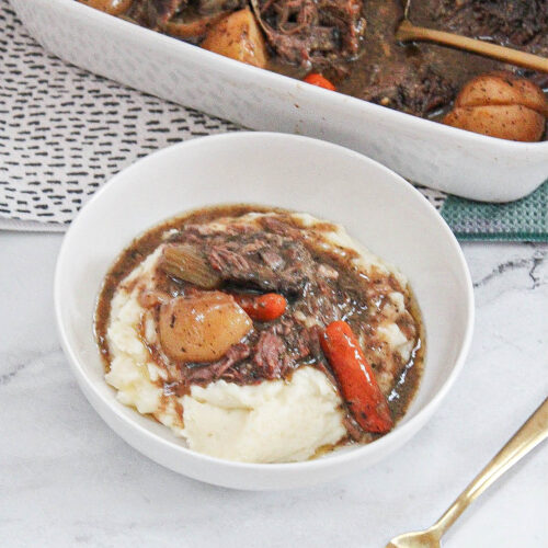 Slow-Cooker-Beef-Chuck-Roast-Recipe-Crockpot-Recipes-for-Dinner-Easy-Dinner-Ideas-Dinner-Ideas-for-Busy-Nights-Easy-Weeknight-Dinner-for-Families-athomewithzan.com