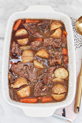 Slow-Cooker-Beef-Chuck-Roast-Recipe-Crockpot-Recipes-for-Dinner-Easy-Dinner-Ideas-Dinner-Ideas-for-Busy-Nights-Easy-Weeknight-Dinner-for-Families-athomewithzan.com
