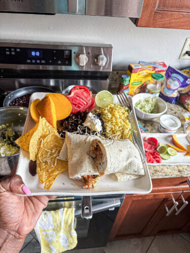 How-to-Save-Money-on-Meals-While-On-Vacation-Meals-Ive-Made-While-on-Vacation-How-to-Budget-for-Meals-on-Vacation-Breakfast-Lunch-Dinner-athomewithzan-16.jpg