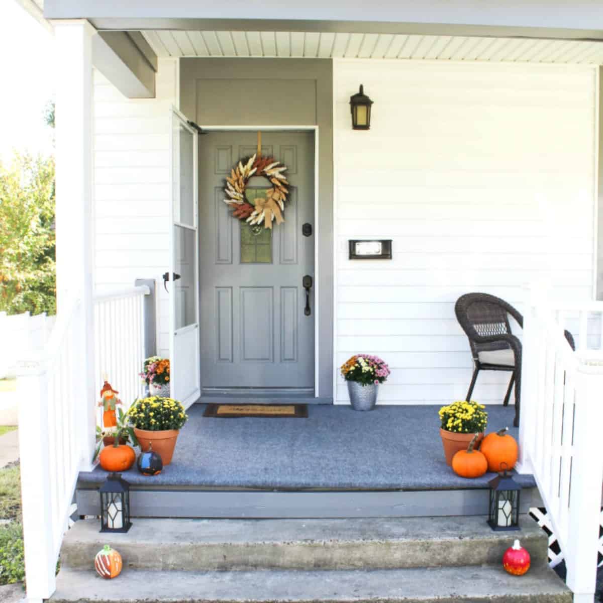fall porch decorating