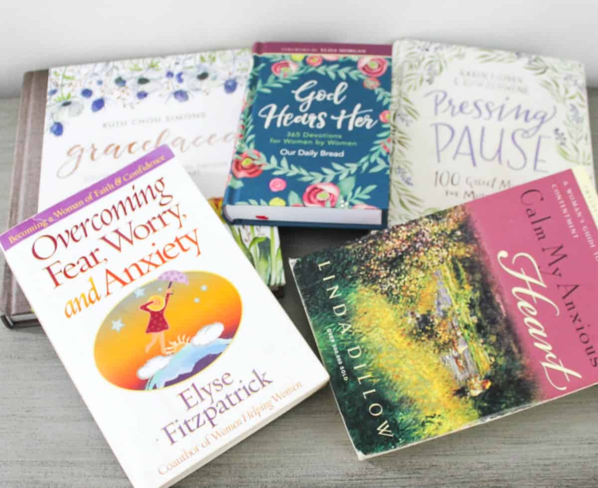 Five Favorite Christian Books to Encourage Moms – AHWZ