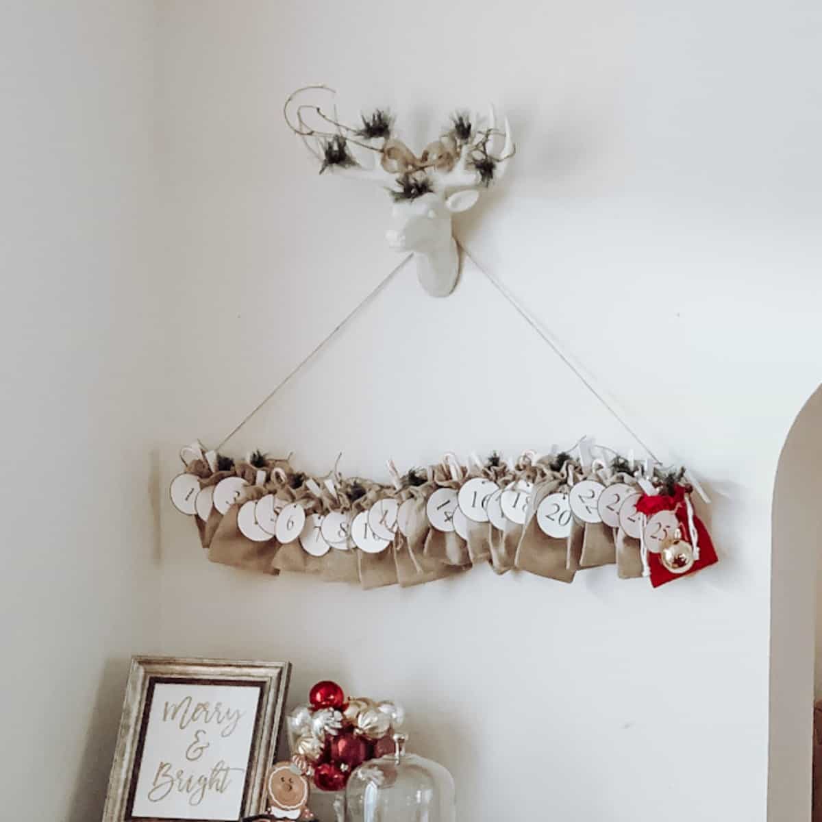 Advent-Calendar-Rustic-Advent-Calendar-Scandinavian-Advent-Calendar-Using-a-Tree-Branch-Advent-Calendar-Ideas-Christmas-Countdown-Calendars-Advent-Calendars-on-Pinterest-athomewithzan