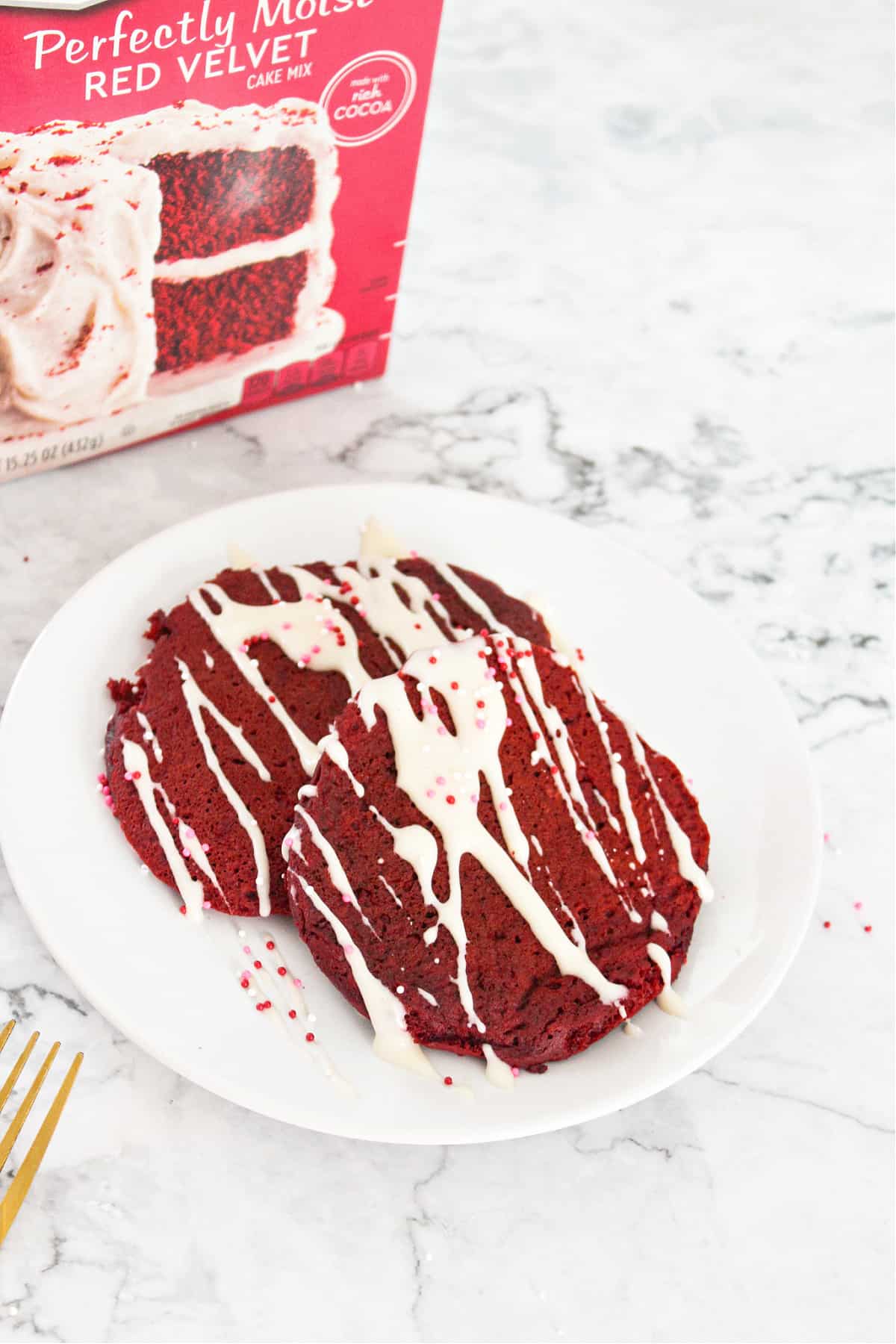 Red-Velvet-Pancakes-Valentines-Day-Breakfast-Ideas-Pancake-Recipes-athomewithzan.com