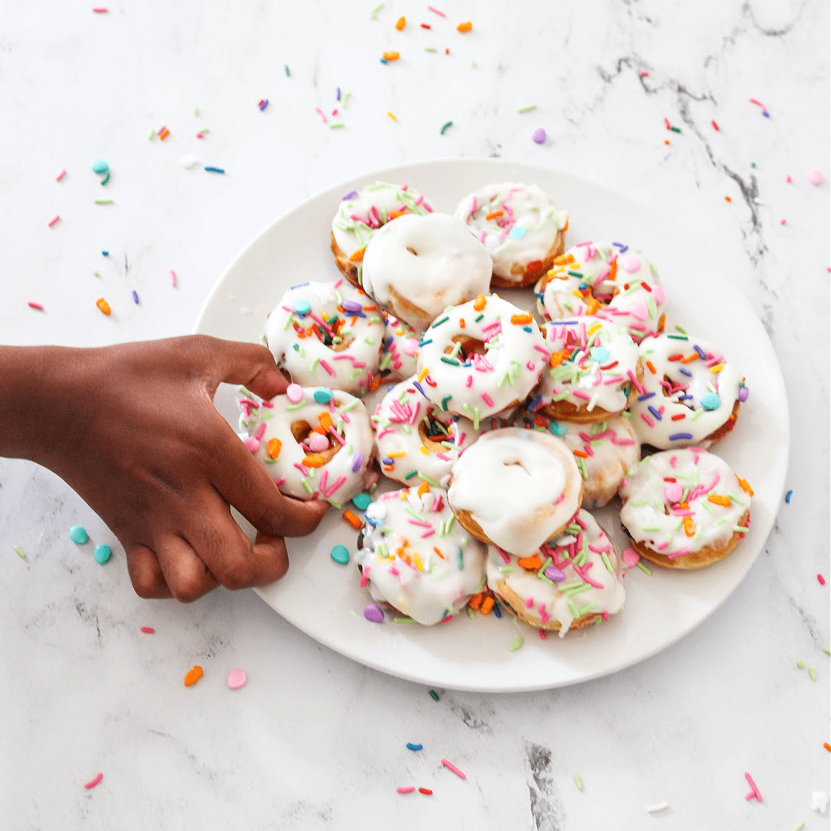 Funfetti Donuts - athomewithzan.com