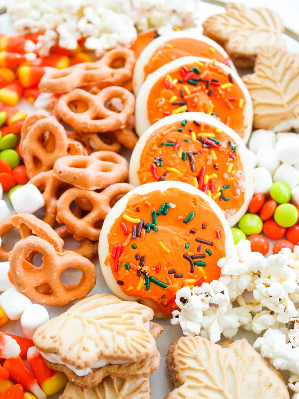 Fun Fall Snack Tray For Kids - athomewithzan.com