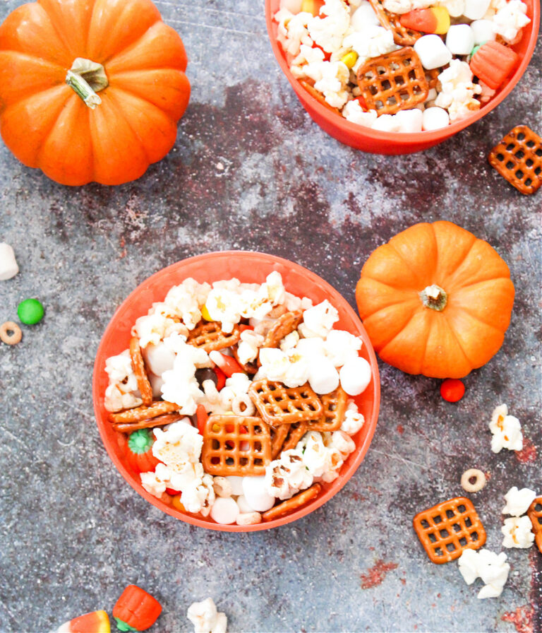 Fall-Snack-Mix-Popcorn-Snack-Mix-Fall-athomewithzan.com
