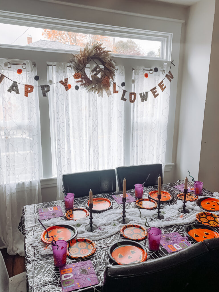 Halloween-Tablescape-Halloween-Table-Setting-for-Kids-athomewithzan.com