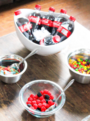 How-to-Throw-a-Popcorn-Party-at-Home-athomewithzan.com