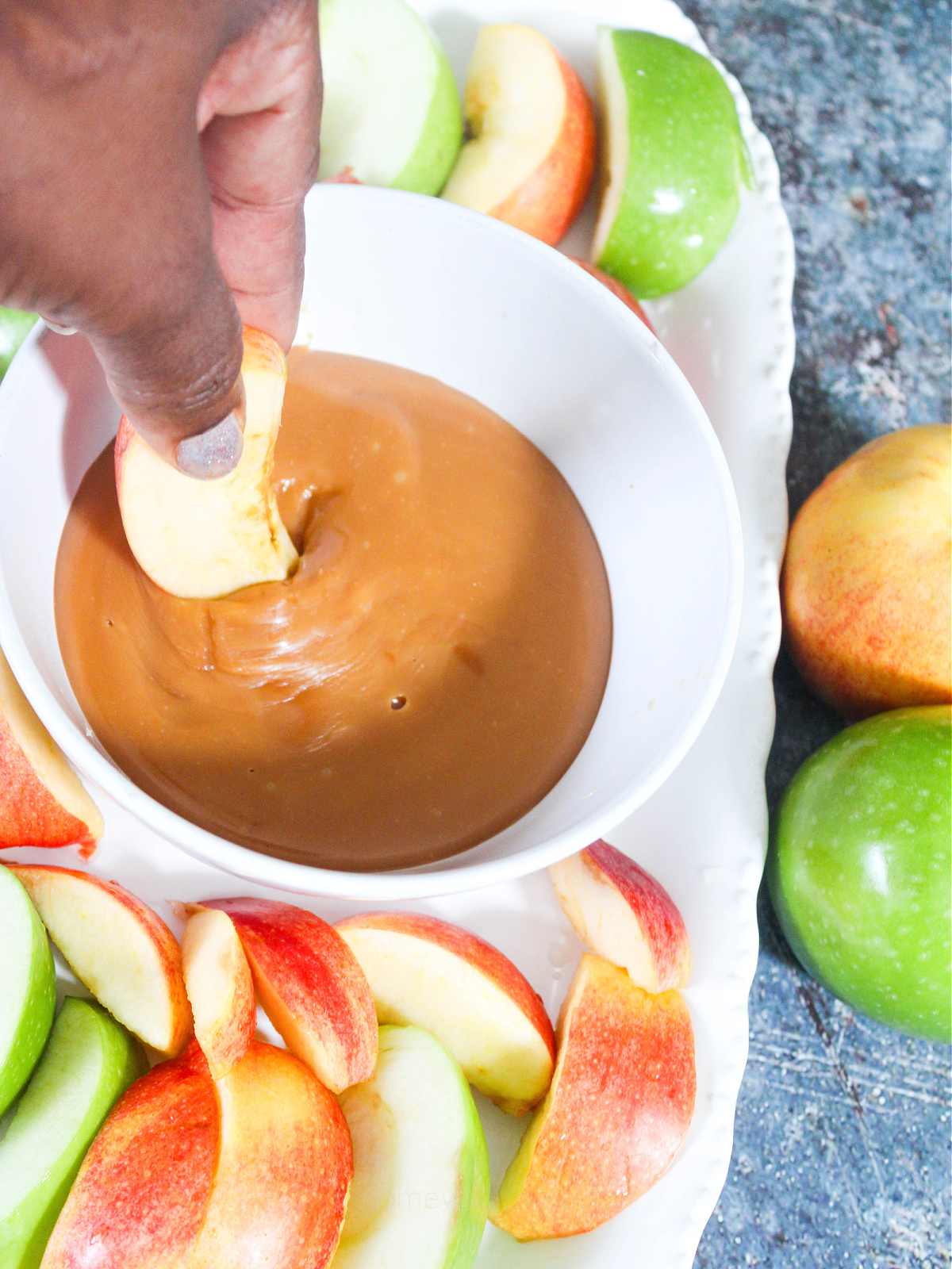 Caramel-Apple-Dip-Recipe-Easy-athomewithzan.com