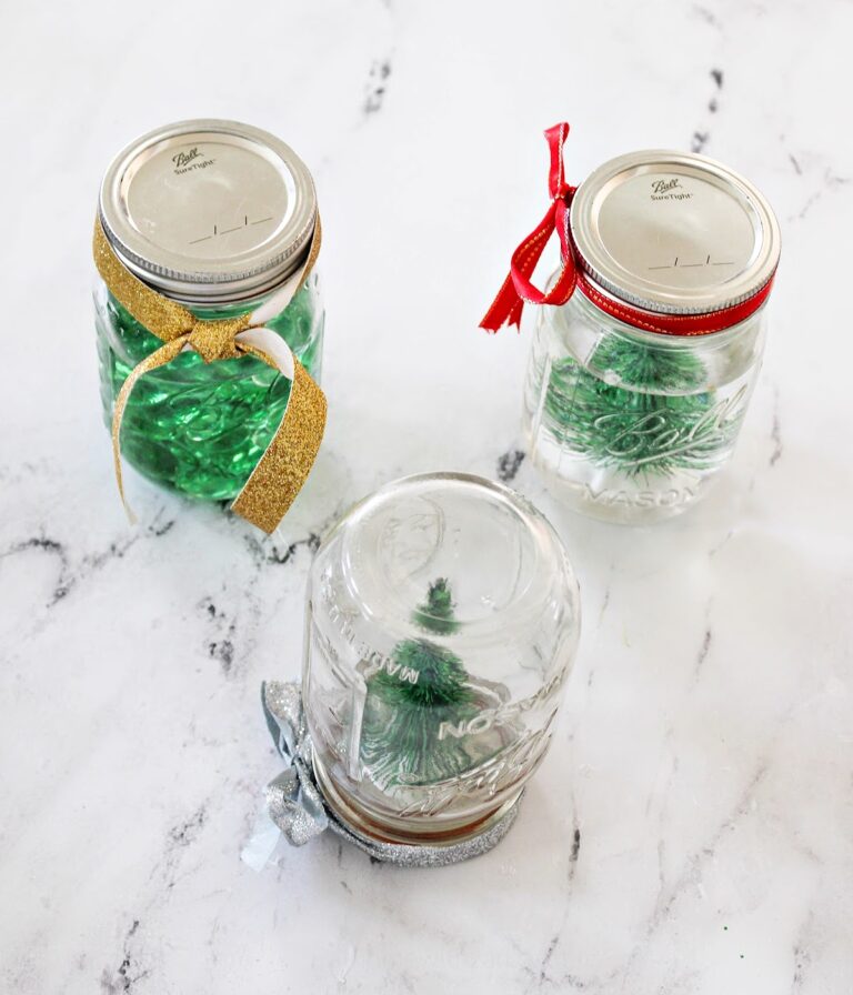DIY-Snow-Globes-Easy-DIY-Snow-Globe-athomewithzan.com