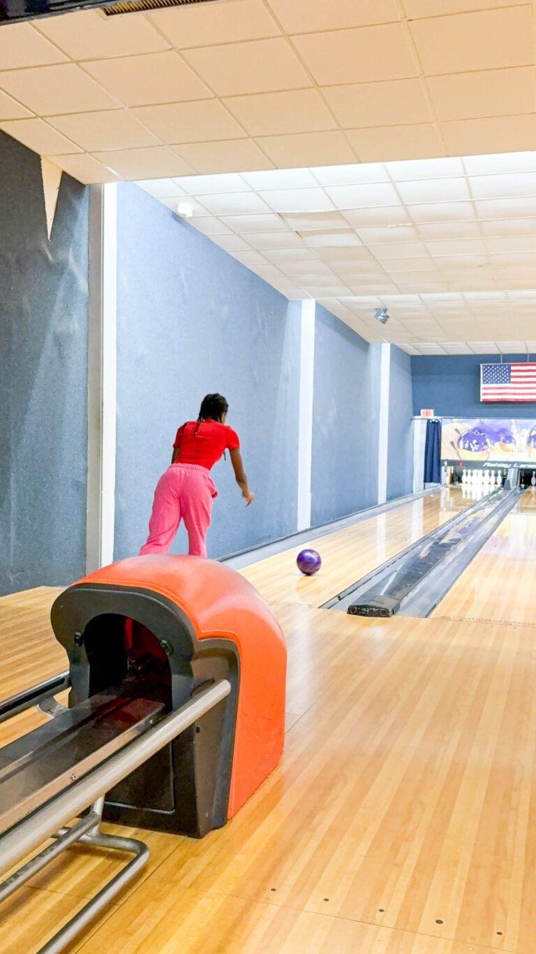 Going-Bowling-with-Family-athoemwithzan.com