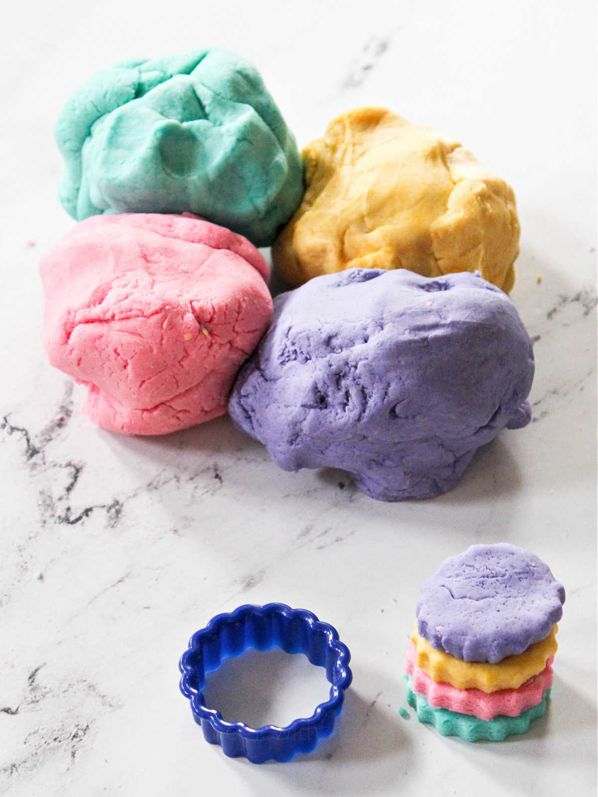 Homemade PlayDough Recipe – Very Soft and Smooth