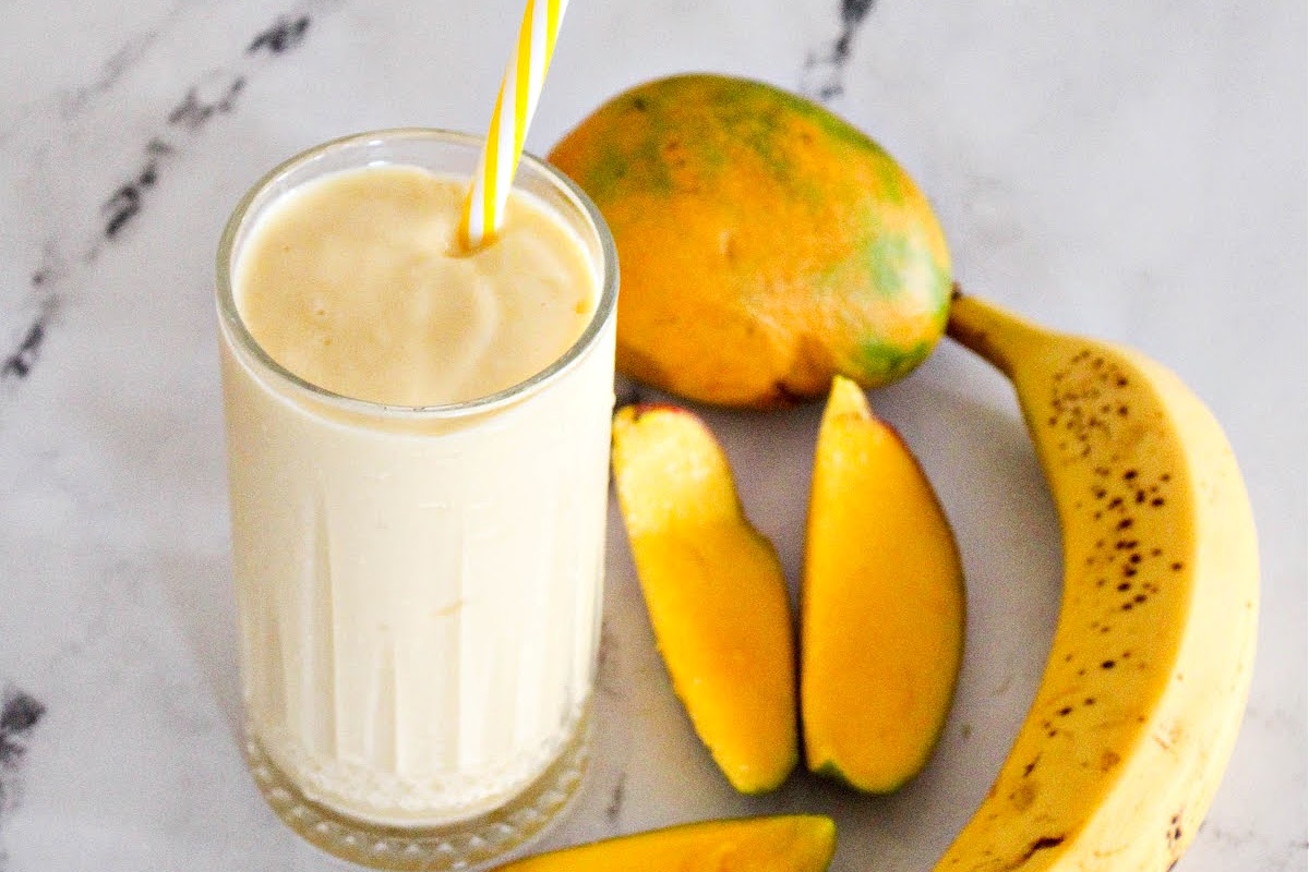 Mango-Smoothie-How-to-Make-Mango-Smoothie-Healthy-Smoothie-athomewithzan