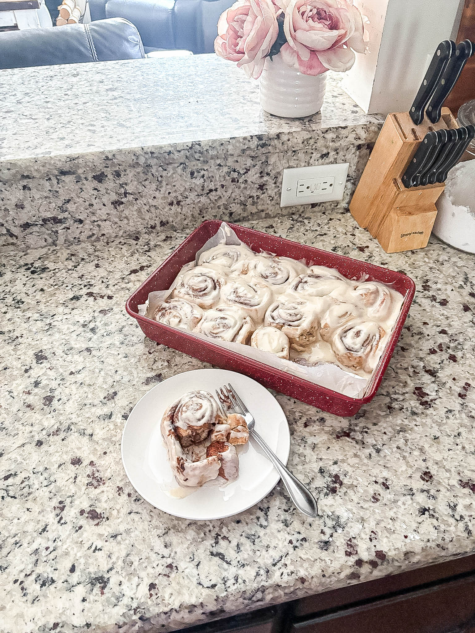 Homemade-Freezer-Cinnamon-Rolls-Overnight-Cinnamon-Rolls-Recipe-Feezer-Breakfast-Ideas-Make-Ahead-Breakfast-Ideas-Meal-Prepping-athomewithzan